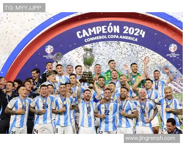 全球足坛十三大球星排名揭晓 谁将问鼎足球历史之巅 全球足坛十三大球星排名揭晓 谁将问鼎足球历史之巅